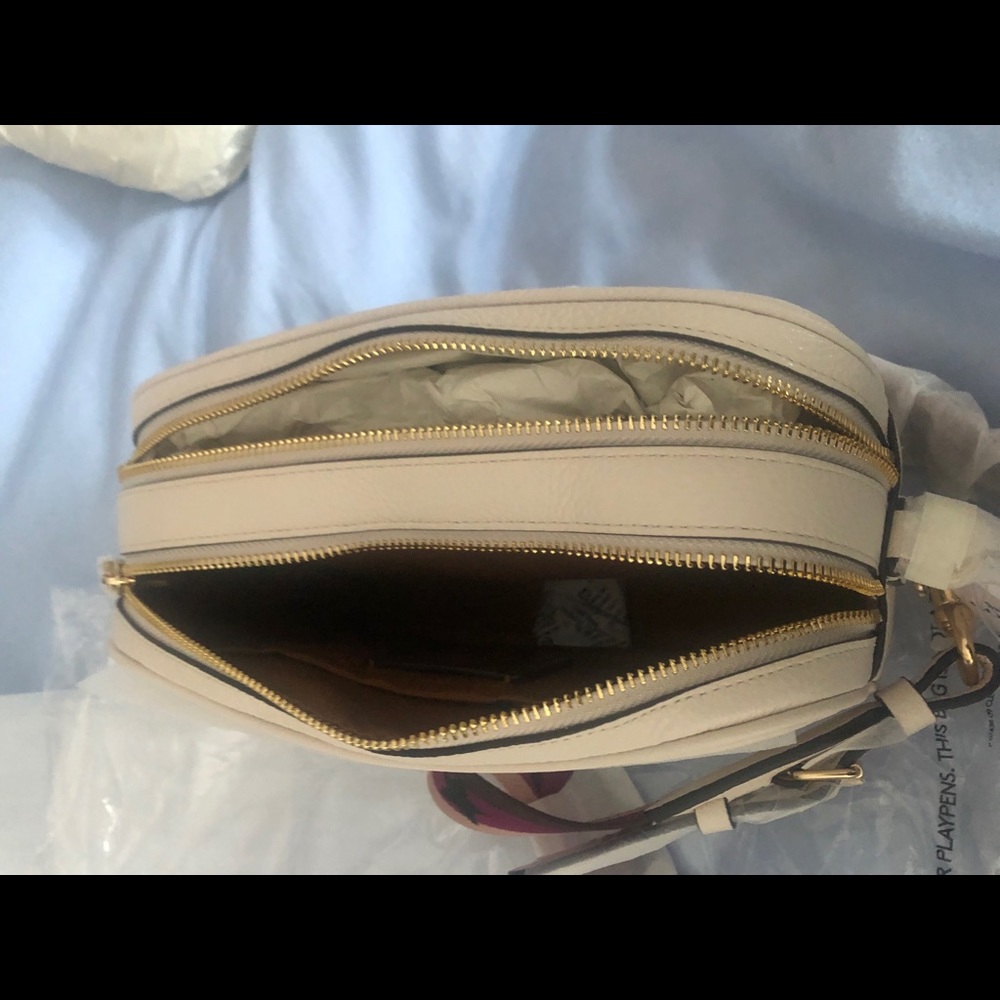 ~sold! Flash Sale! Coach leather crossbody 🦋HP - Picture 16 of 16